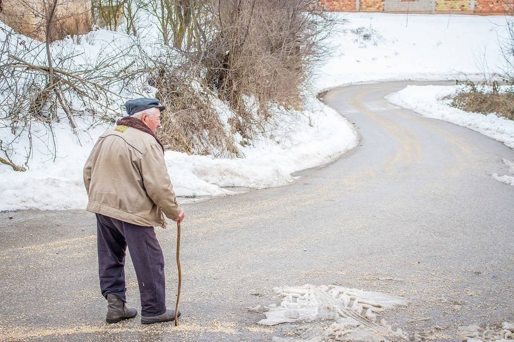 Seniors en forme : les petits gestes du quotidien pour rester actif